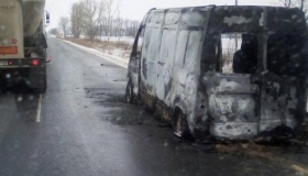 У Новосанжарському районі вщент згоріло авто