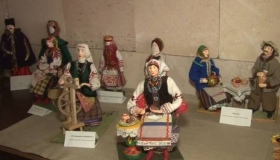 У Полтаві відкрилася виставка ляльок-мотанок