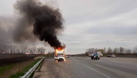 На Полтавщині вщент згоріла вантажівка