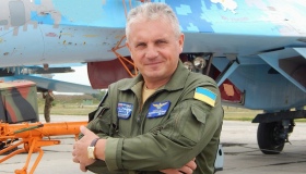 Відомий військовий льотчик із Миргорода відзначає 50-річчя