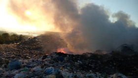 На Макухівському сміттєзвалищі знову гасять пожежу