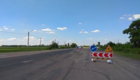 Китайці взялися ремонтувати автомагістраль під Полтавою
