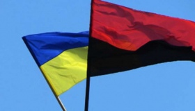 Депутати облради не підтримали рішення щодо червно-чорного прапора