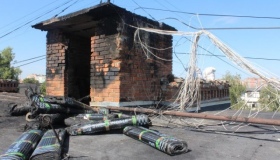 Під час пожежі на даху полтавської п'ятиповерхівки вибухнув балон із пропаном
