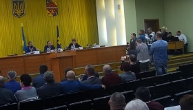 Позачергова сесія обласної ради не відбулась