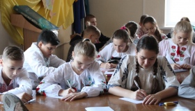 Полтавці долучилися до написання Всеукраїнського диктанту національої єдності