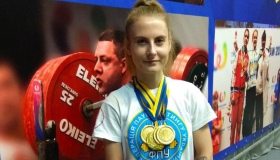 Дарія Бражник виграла Кубок України з пауерліфтингу серед юніорок
