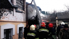 Полтавські вогнеборці ліквідували пожежу у будинку
