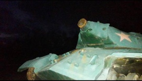 Невідомі пошкодили танк на Полтавщині