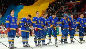 Трьох хокеїстів "Кременчука" викликали до лав збірної України