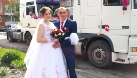 На Полтавщині зіграли весілля "на фурах". ВІДЕО