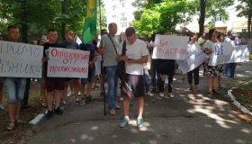 Мешканці Опішні протестують проти затримання голови ОТГ