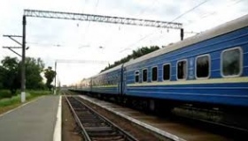 "Укрзалізниця" може скасувати зупинку поїздів у Полтаві через борги