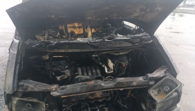 Невідомі у Полтаві спалили волонтерську автівку