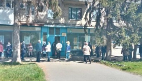 Полтавські пенсіонери штурмують відділення "Укрпошти"