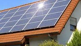 Власники сонячних електростанцій почали отримувати обіцяні кошти
