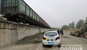 У Лубнах чоловік загинув під час розвантажування щебеню