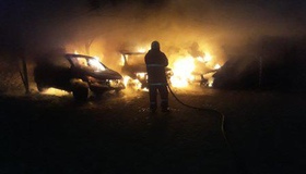 У Кременчуці знову підпалювали авто: згоріли сім машин