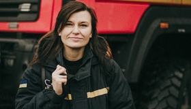 Полтавські рятувальники знялись на календар для порятунку дітей