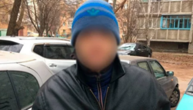 Зухвалий злодій серед білого дня вдерся до чужого авто