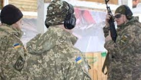 Натівські інструктори вісім годин навчали військових Полтавщини тактичній медицині