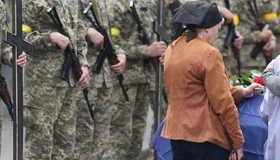 У Полтаві попрощалися ще з п’ятьма військовими, які загинули захищаючи Україну