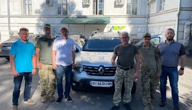 Полтавська міська рада передала автомобіль військовій частині