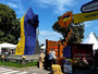 Полтавський пам’ятник з російським орлом накрили синьо-жовтою сіткою