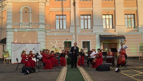 У Полтавській філармонії представили нову програму камерного оркестру