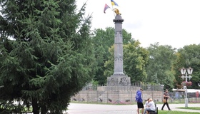 Мінкульт рекомендував демонтувати "російські" пам’ятники у Полтаві