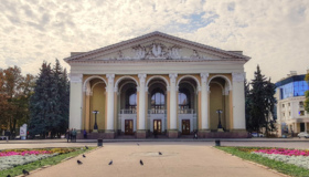 Полтавський театр готує прем’єру. Репертуар на квітень