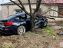 У Полтаві автомобіль BMW врізався в дерево