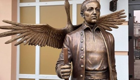 У Полтаві відкрили скульптуру  Григорію Сковороді