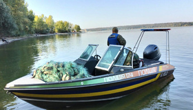 На Полтавщині знайшли покинутий човен із рибою на 16 мільйонів