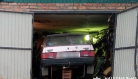 На Полтавщині чоловіка на смерть придавила автівка