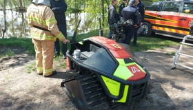 Кременчуцькі рятувальники продемонстрували пожежного робота