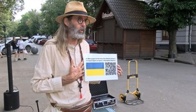 У Полтаві вуличний музикант із Нідерландів збирав донати