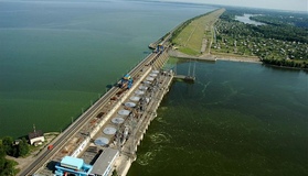 На дамбі Кременчуцької ГЕС на добу перекриють рух транспорту