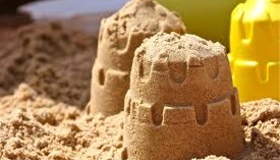 Полтавці на зиму замовили дві тисячі кубометрів піску