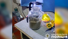 У полтавця знайшли гранату із запалом й банку з наркотиками