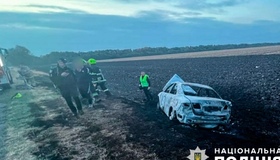 Під Полтавою водій отримав опіки внаслідок загоряння автомобіля