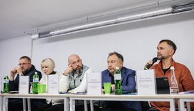 У Полтаві обговорили можливість демонтажу Монумента Слави