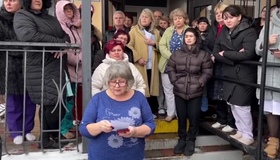 Працівники Полтавської ЦРЛ просять президента і МОЗ не знищувати лікарню