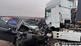 На Полтавщині зіткнулися легковик та вантажівка: є загиблі