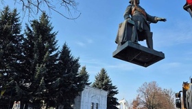 У Полтаві таємно демонтували пам'ятник Петру першому