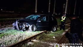 П’яний водій у Полтаві вилетів на залізничний переїзд