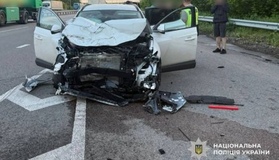 У ДТП на трасі Київ-Харків загинули жінка і неповнолітня дівчина