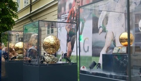 У Полтаві скасували виставку "Золотих м’ячів" футбольних легенд