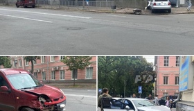 У центрі Полтави легковик після ДТП влетів у будинок