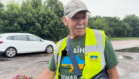 Волонтер із Полтавщини вшосте здійснює велоподорож на підтримку ЗСУ